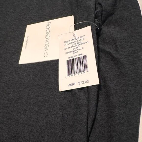 Beyond Yoga - Featherweight Moving On Pullover - Black - Size Small  - Women's - Picture 4 of 4